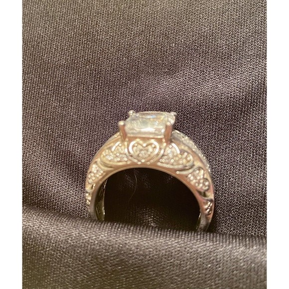 ❌sold❌KAY JEWELERS zirconia ACCENT STERLING SILVER COCKTAIL  Wedding RING 6 1/2 - Picture 2 of 12